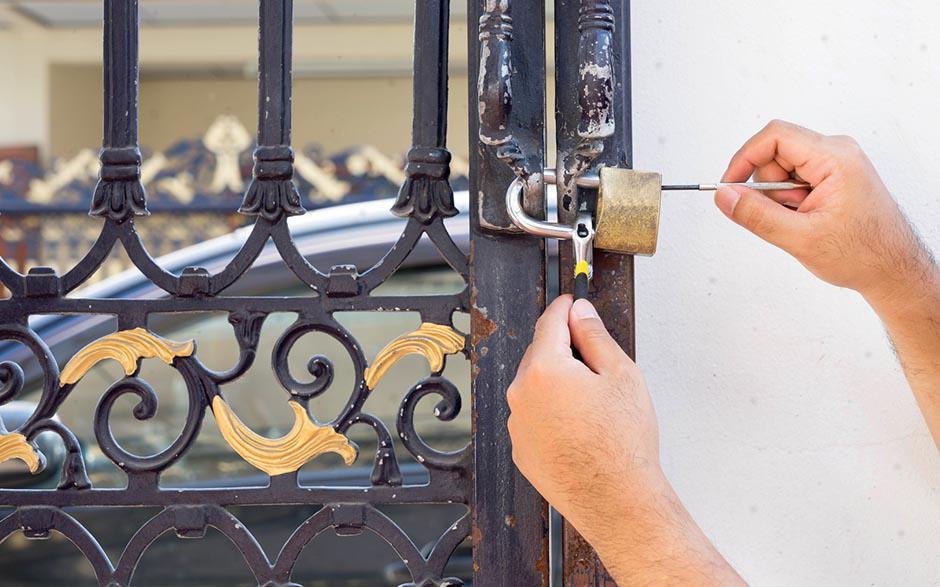 honnêtes serrurier ouverture de porte Paris 11